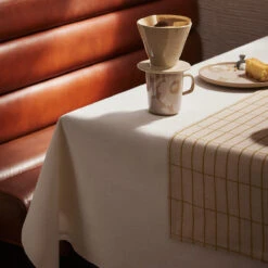 Marimekko Pieni Tiiliskivi Sand / Gold Table Runner