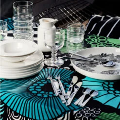 Marimekko Siirtolapuutarha Turquoise/Green Tablecloth -Artful Dining marimekko siirtolapuutarha turquoise green tablecloth 82