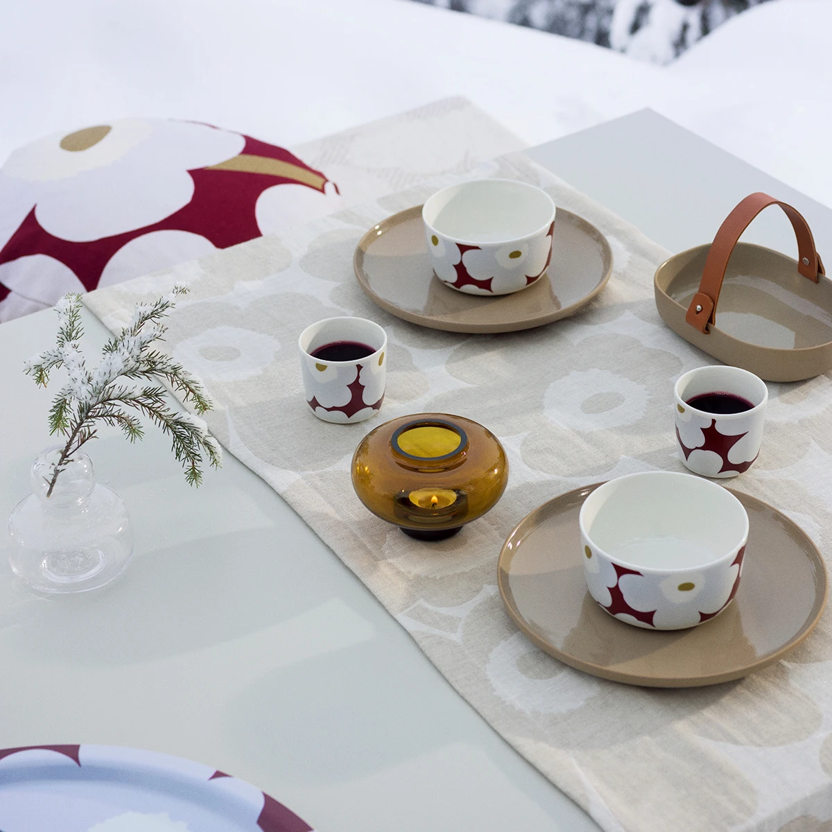 Marimekko Unikko Cranberry / Grey / Olive Round Tray 4 Marimekko Unikko Cranberry / Grey / Olive Round Tray - Image 3